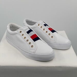 NWT NIB Tommy Hilfiger Laven Lace-Less Women’s White Slip On Sneaker Shoes